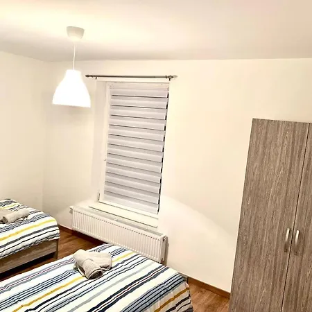 Maison Proche Du Centre De La Gare L Aeroport De